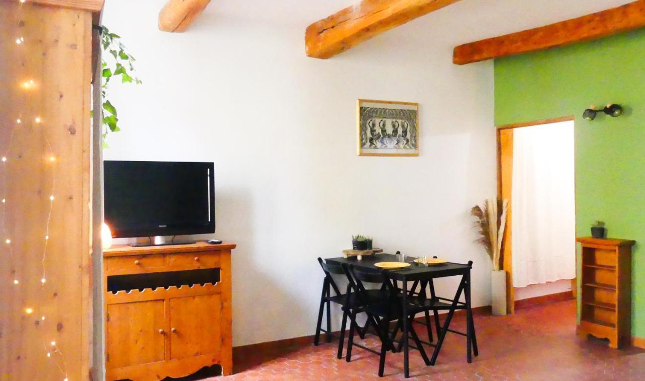 Studio Lironsd'Elle - Coeur Du Village Gréoux-les-Bains Екстериор снимка